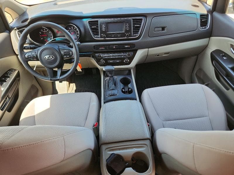 2018 KIA SEDONA LX 8