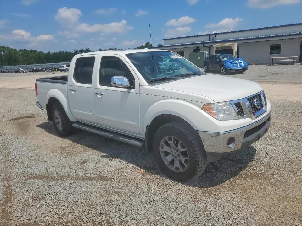 2017 NISSAN FRONTIER SL 4