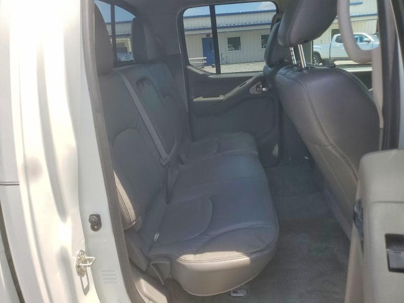 2017 NISSAN FRONTIER SL 10