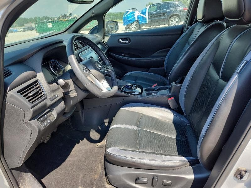 2019 NISSAN LEAF SL 7