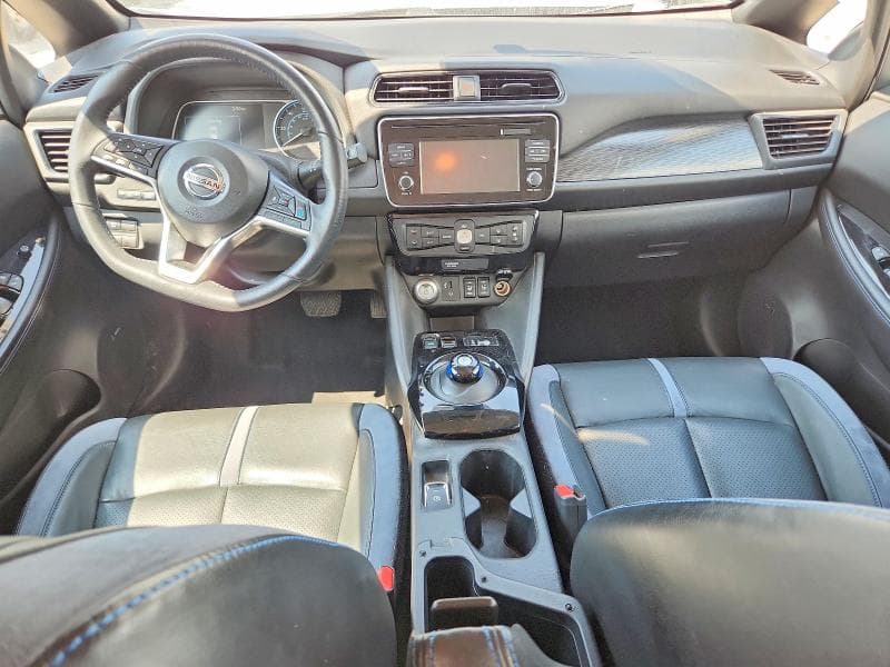 2019 NISSAN LEAF SL 8