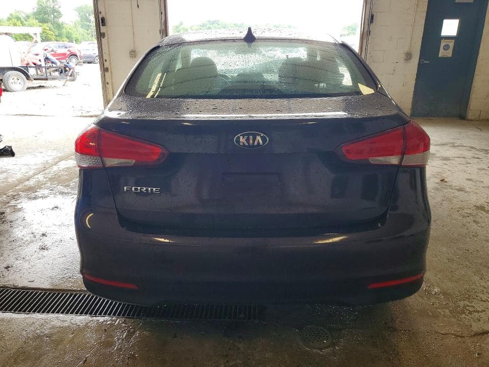 2017 KIA FORTE LX 6