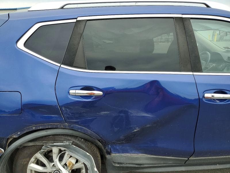 2018 NISSAN ROGUE SV 10
