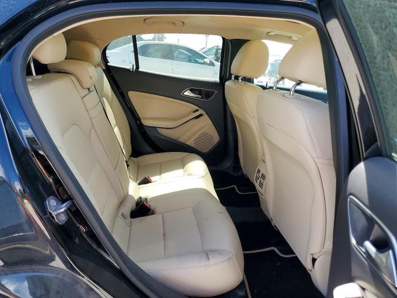 2019 MERCEDES-BENZ GLA 250 250 11