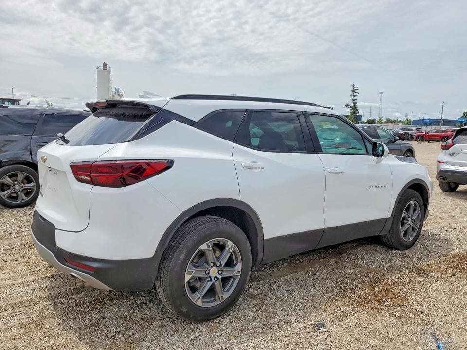 2023 CHEVROLET BLAZER 2LT 3