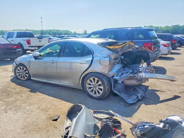 2019 TOYOTA CAMRY LE 2