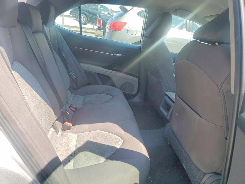 2019 TOYOTA CAMRY LE 10