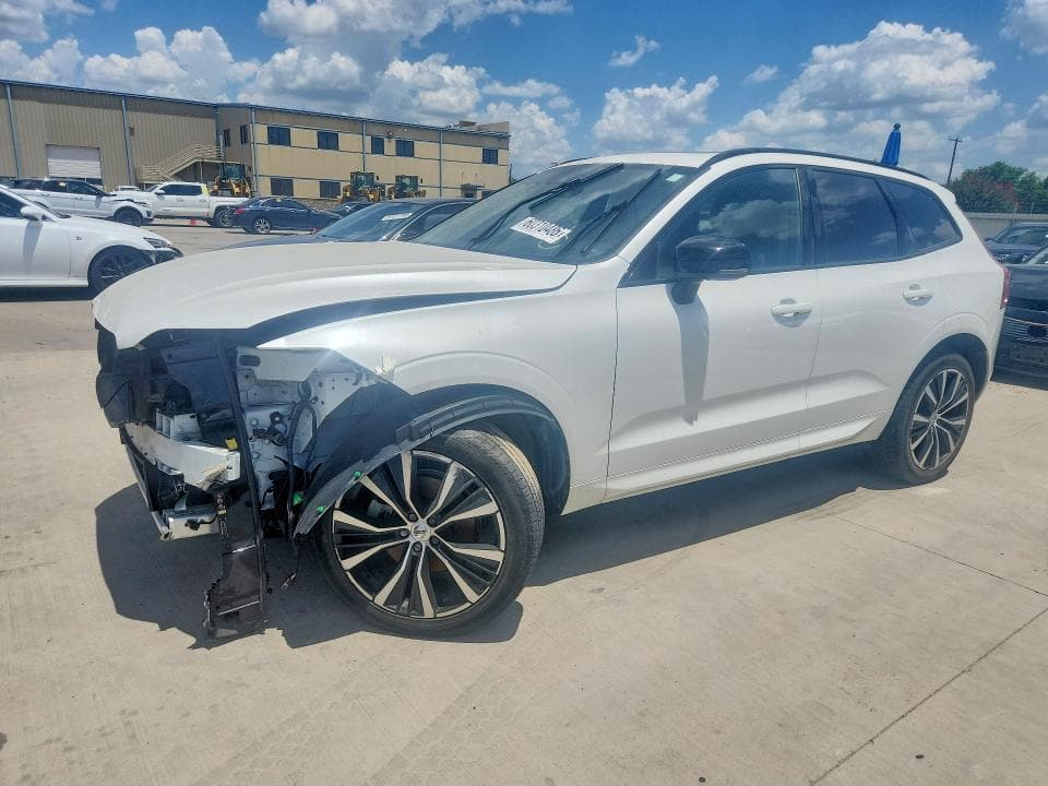 2024 VOLVO XC60 PLUS - 1
