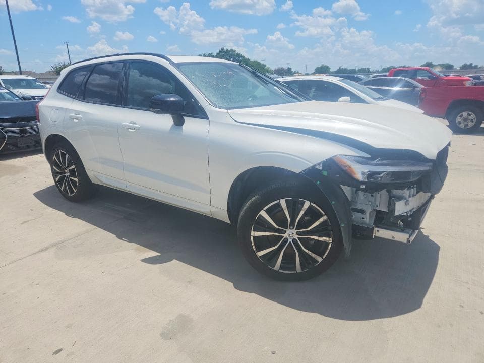 2024 VOLVO XC60 PLUS 4
