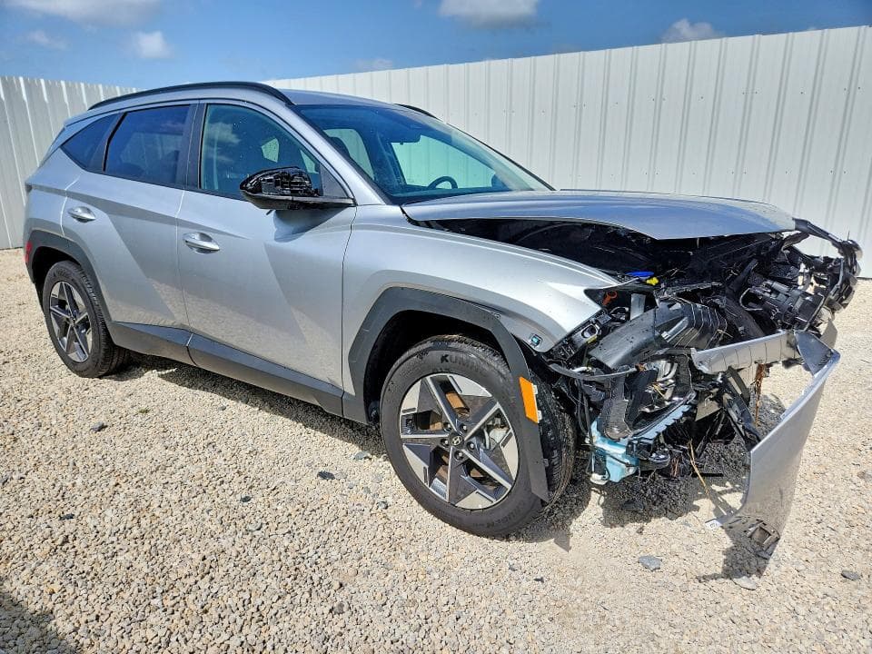2026 HYUNDAI TUCSON SEL 4