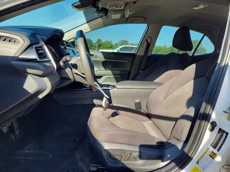 2020 TOYOTA CAMRY LE 7
