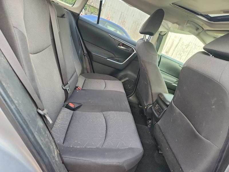 2019 TOYOTA RAV4 HYBRID XLE XLE 11