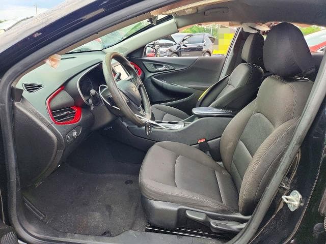 2018 CHEVROLET MALIBU LS 7