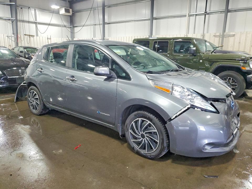 2017 NISSAN LEAF S 4