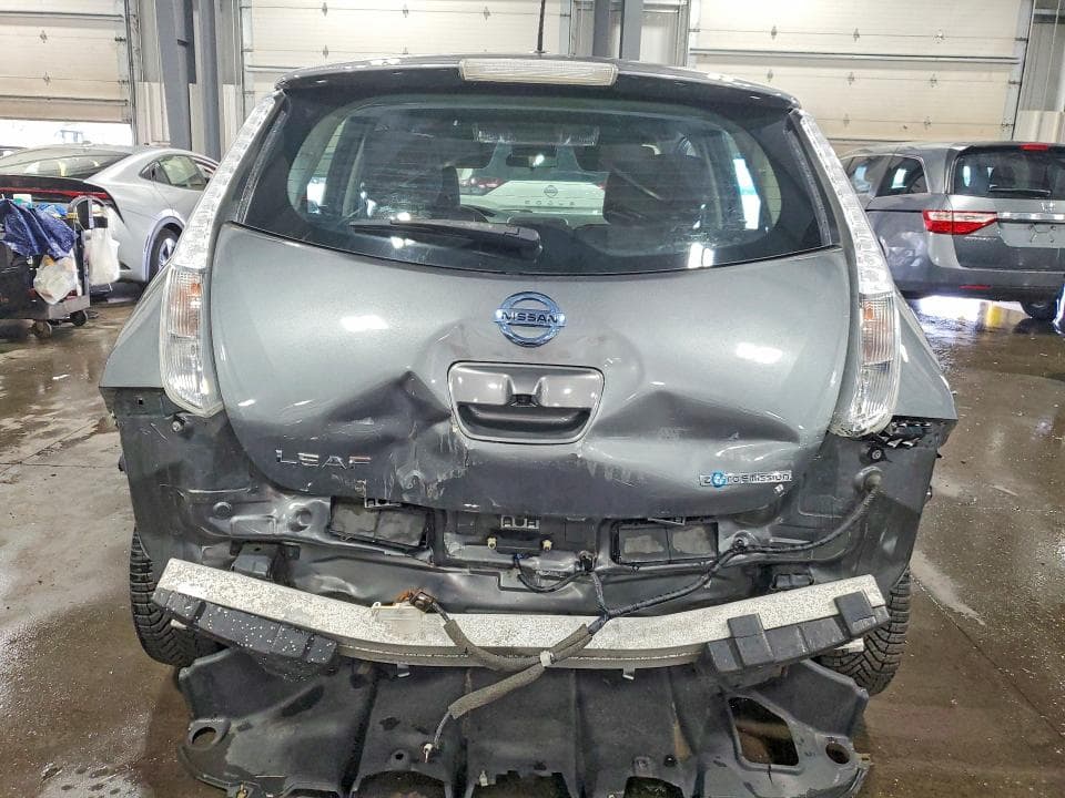 2017 NISSAN LEAF S 6