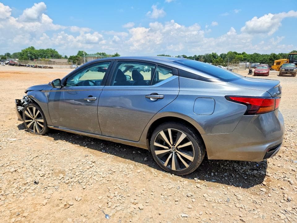 2020 NISSAN ALTIMA SR 2