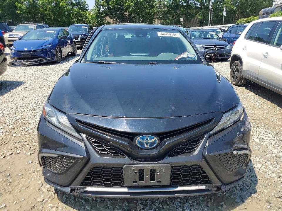 2022 TOYOTA CAMRY XSE 5