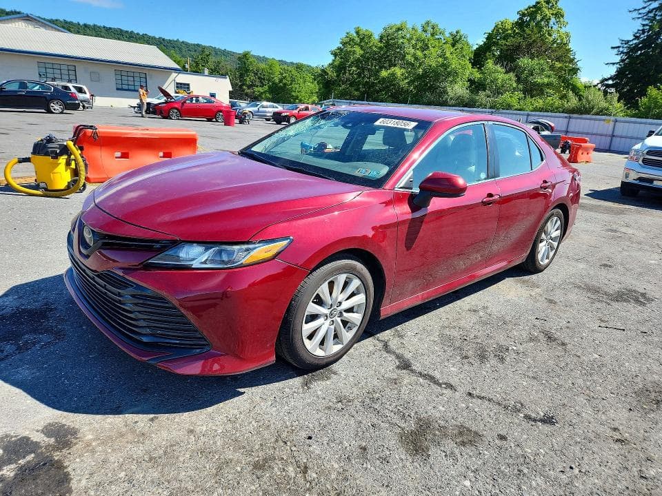 2019 TOYOTA CAMRY LE - 1