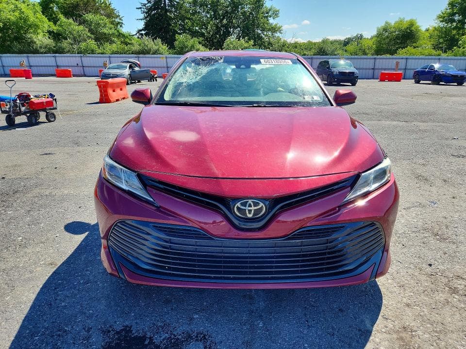 2019 TOYOTA CAMRY LE 5