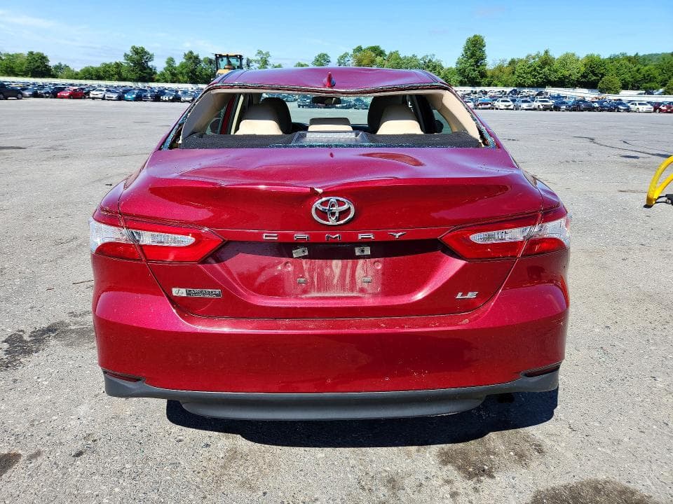 2019 TOYOTA CAMRY LE 6