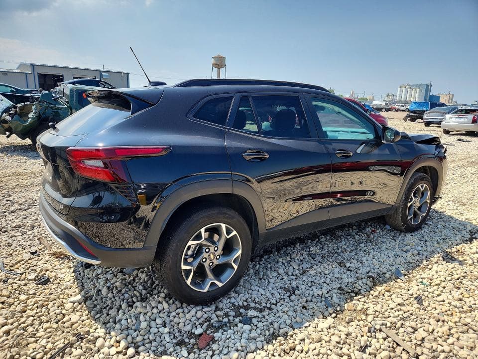 2024 CHEVROLET TRAX 1LT 3