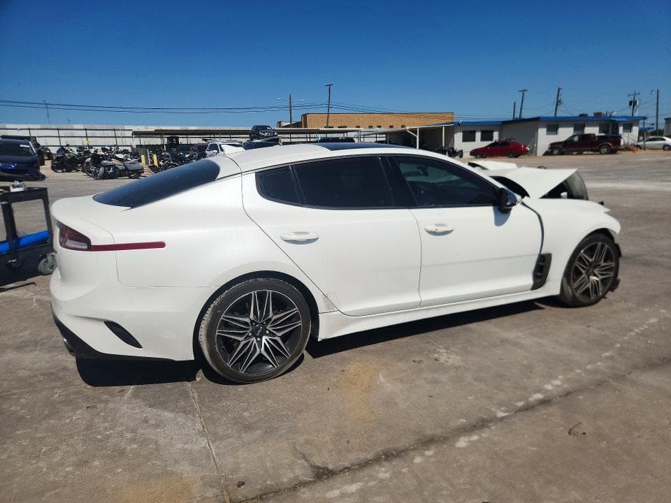 2022 KIA STINGER GT1 3