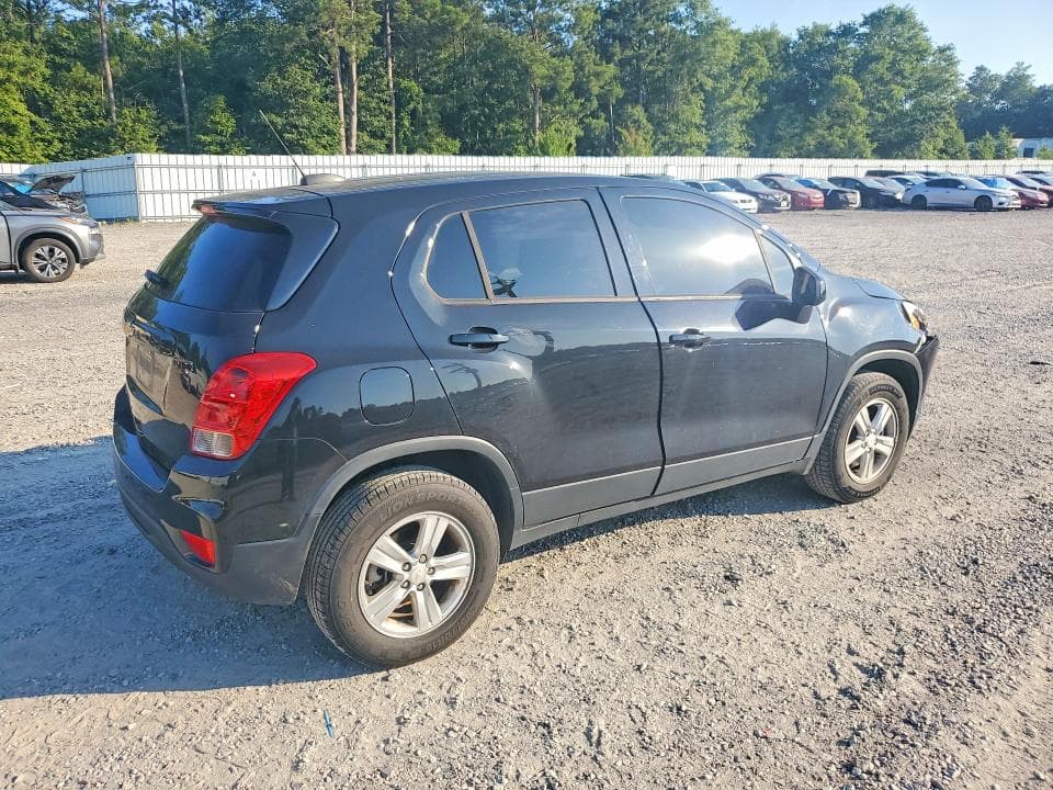 2022 CHEVROLET TRAX LS 3