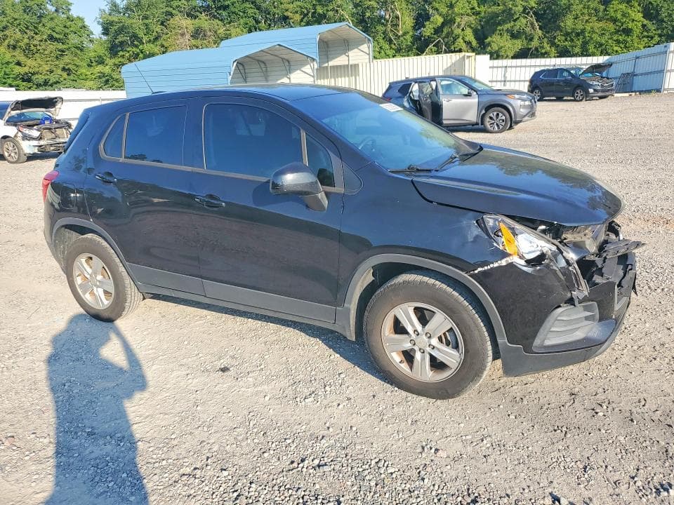 2022 CHEVROLET TRAX LS 4