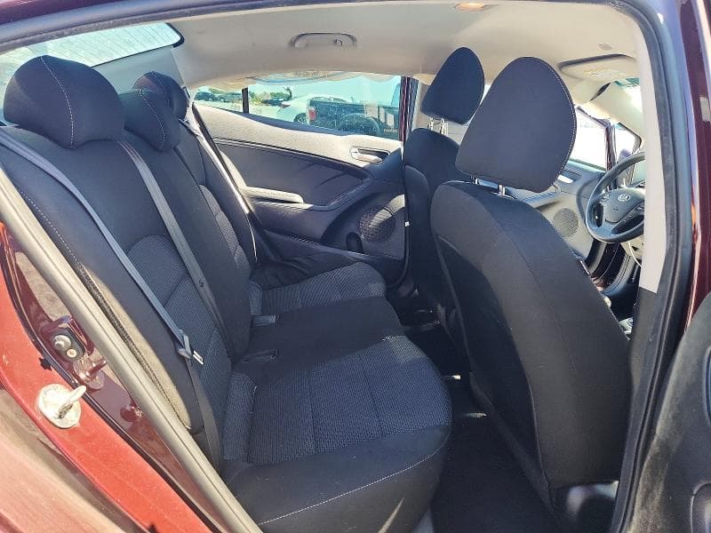 2018 KIA FORTE LX 10