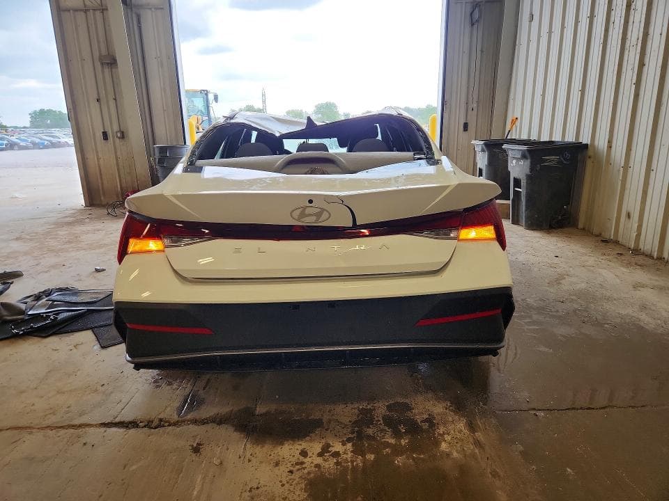 2026 HYUNDAI ELANTRA SE SE 6