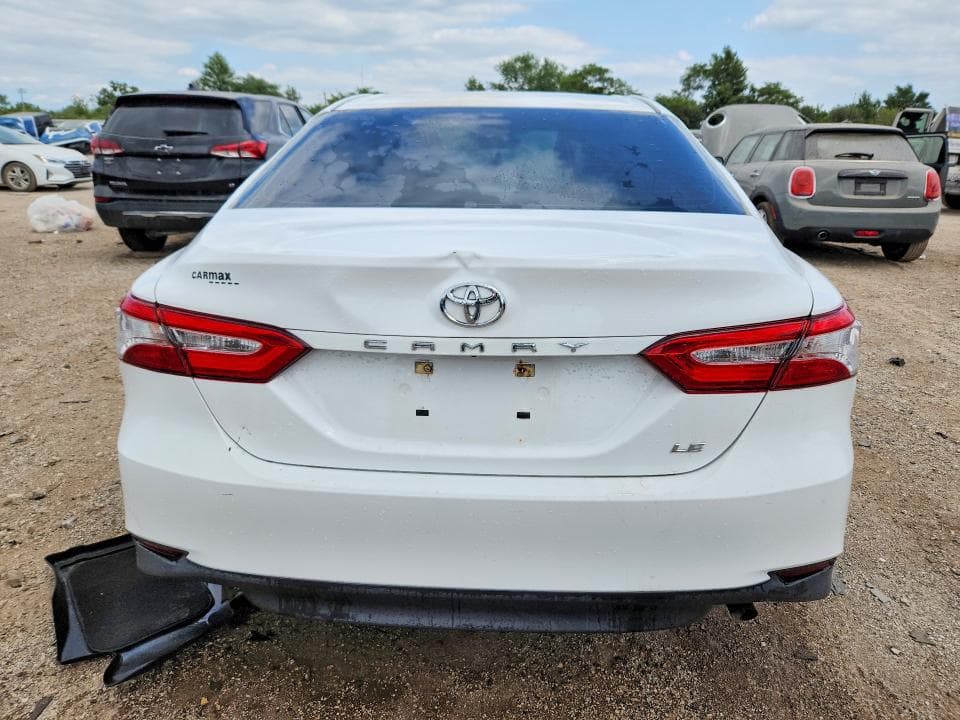 2018 TOYOTA CAMRY LE 6