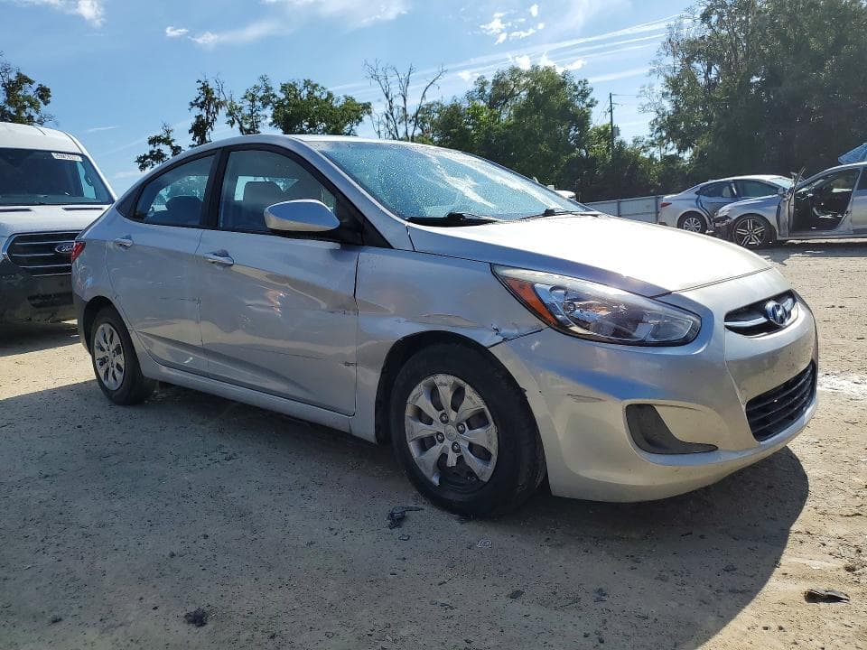 2017 HYUNDAI ACCENT SE 4