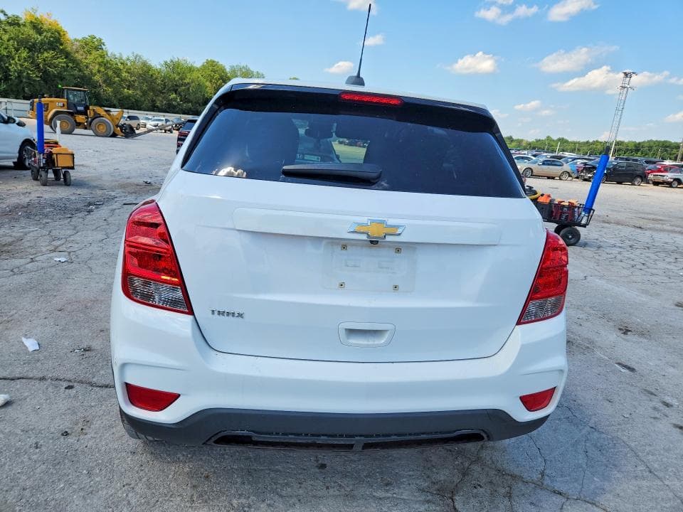 2020 CHEVROLET TRAX LS 6