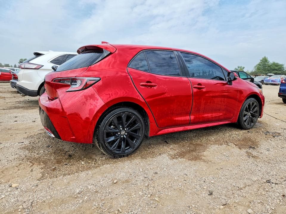 2021 TOYOTA COROLLA HATCHBACK SE 3