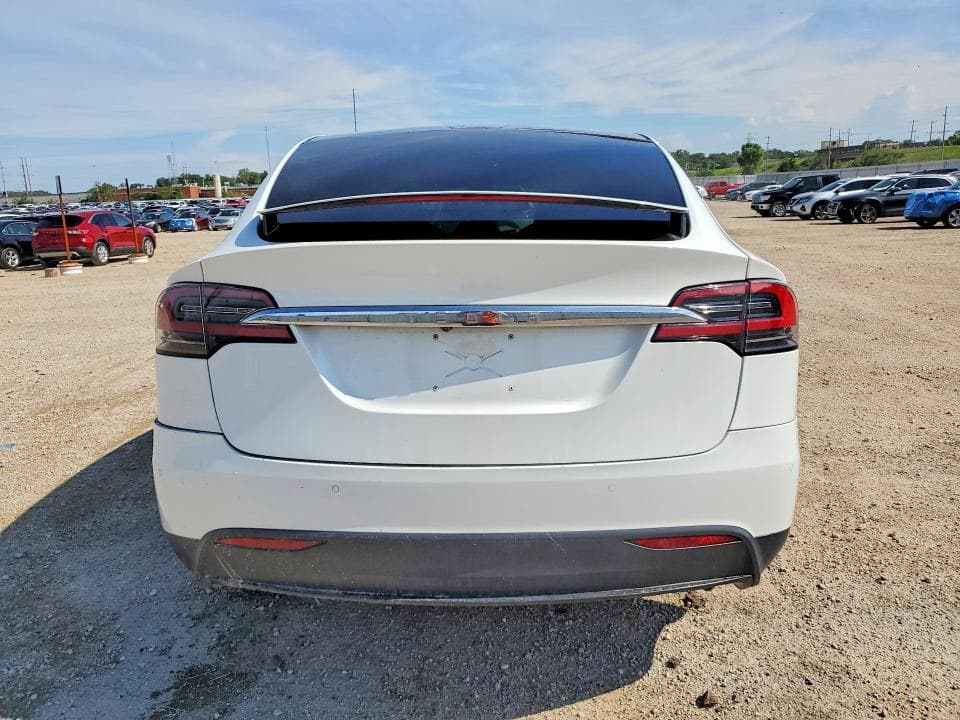 2018 TESLA MODEL X 6