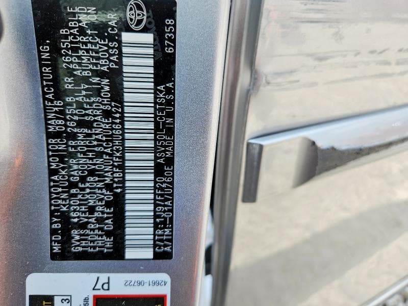 2017 TOYOTA CAMRY SE 12