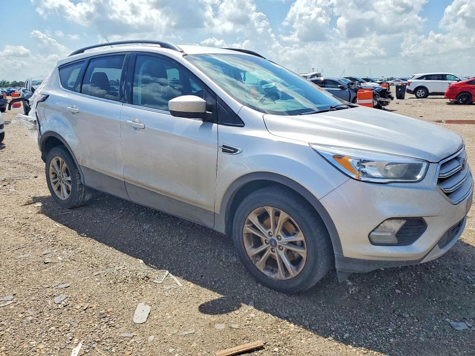 2018 FORD ESCAPE SE 4
