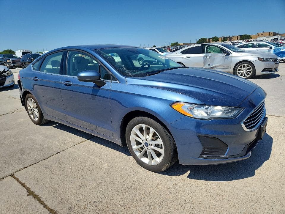2019 FORD FUSION SE 4