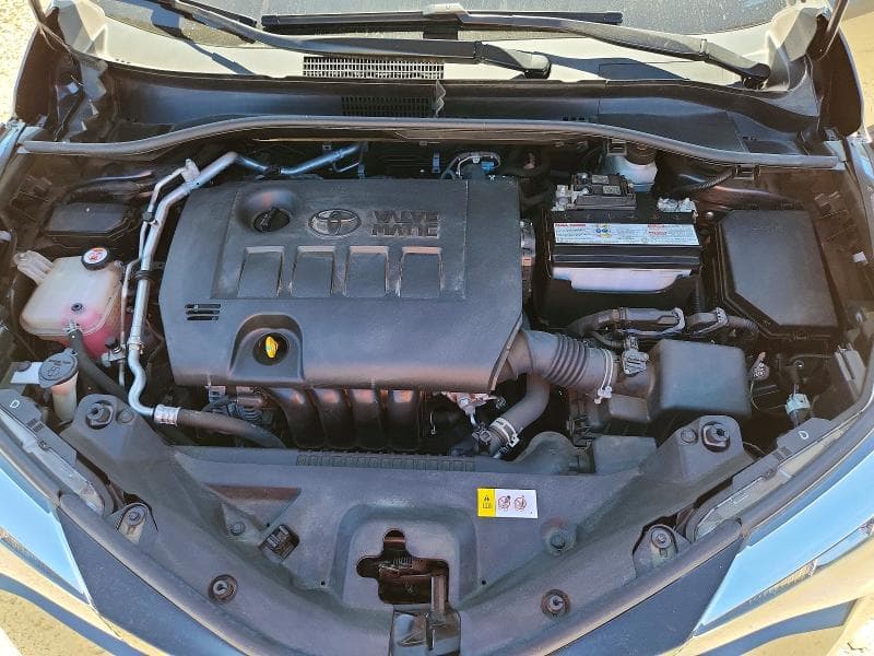 2021 TOYOTA C-HR LE 11