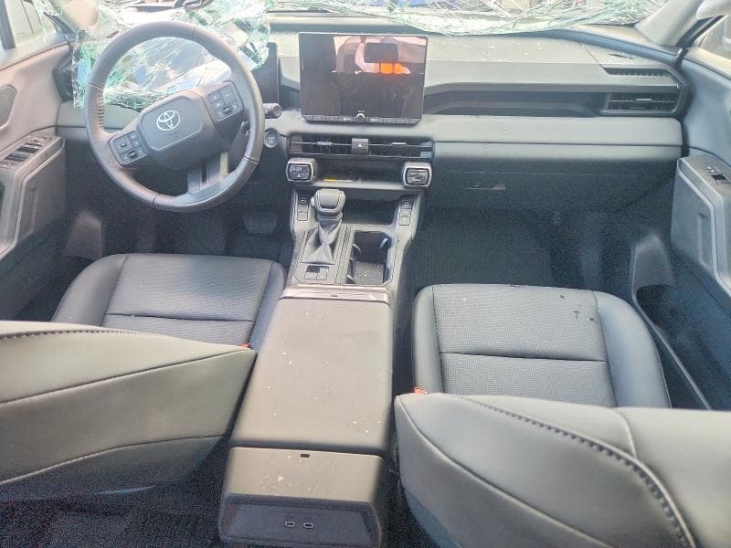 2026 TOYOTA RAV4 XLE PREMIUM 8