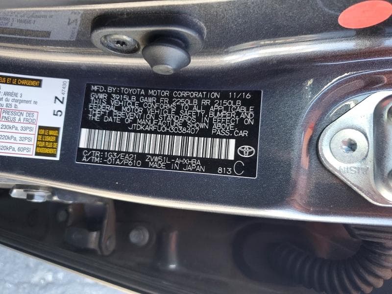 2017 TOYOTA PRIUS THREE TOURING 13