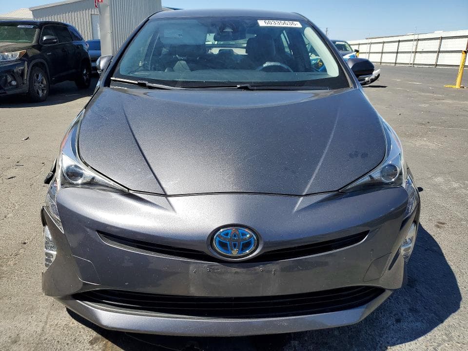 2017 TOYOTA PRIUS THREE TOURING 5