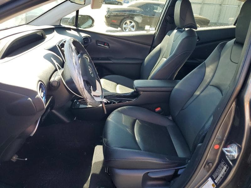 2017 TOYOTA PRIUS THREE TOURING 7