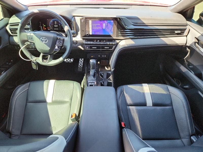 2025 TOYOTA CAMRY SE 8