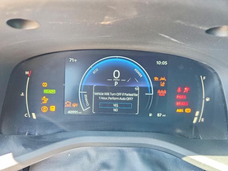 2025 TOYOTA CAMRY SE 9
