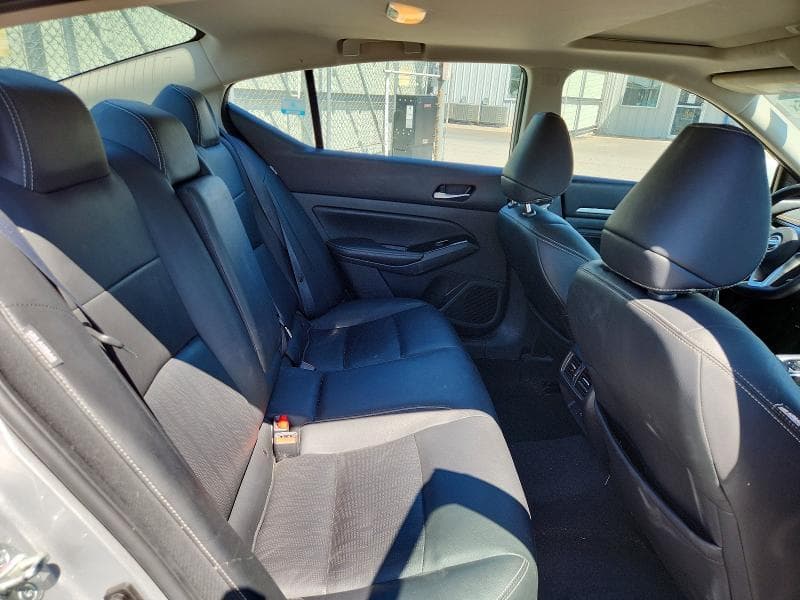 2021 NISSAN ALTIMA SL 10