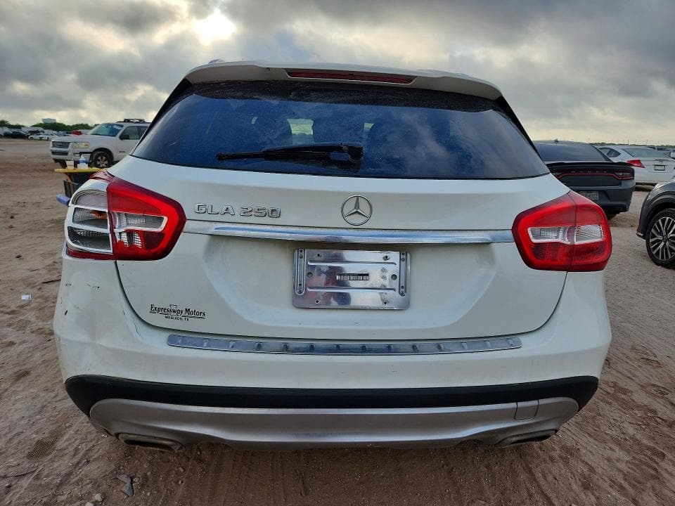 2017 MERCEDES-BENZ GLA 250 250 6
