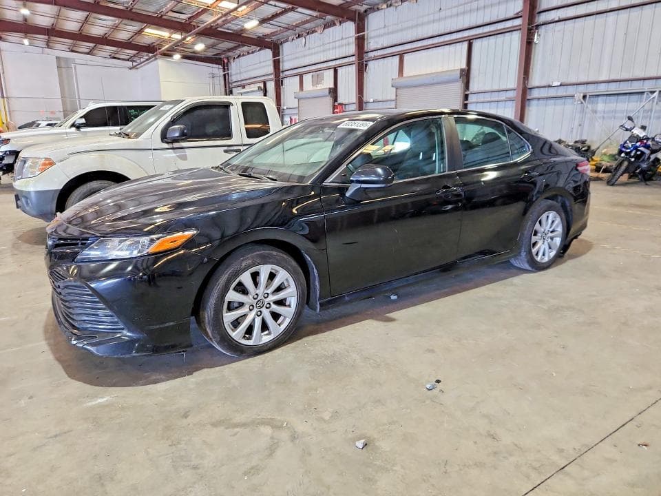 2019 TOYOTA CAMRY LE