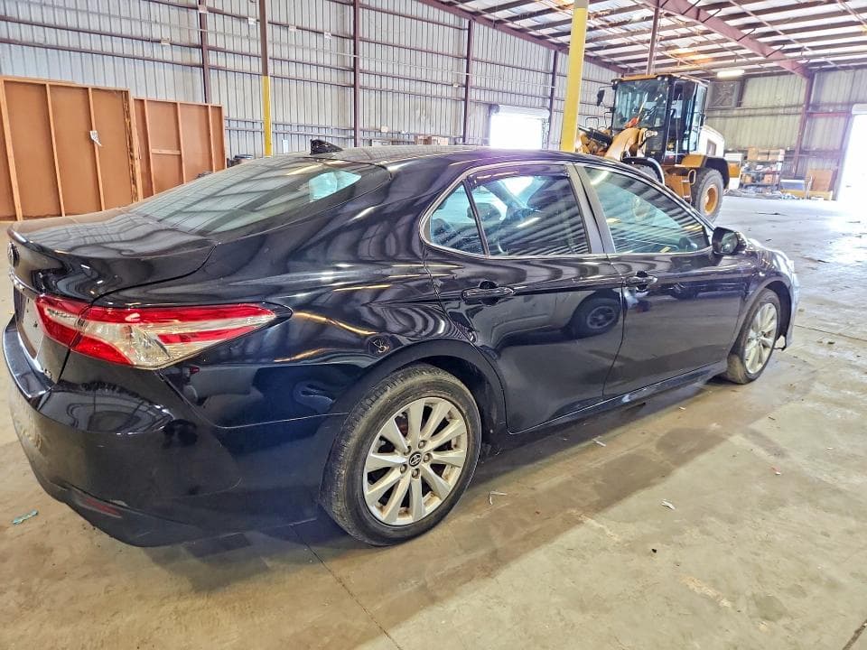 2019 TOYOTA CAMRY LE LE 3
