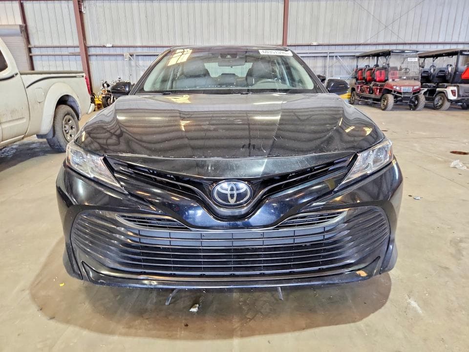 2019 TOYOTA CAMRY LE LE 5